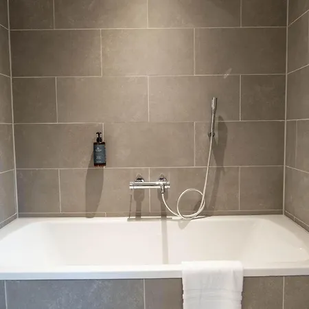 Semesterbostad Forest Escape *