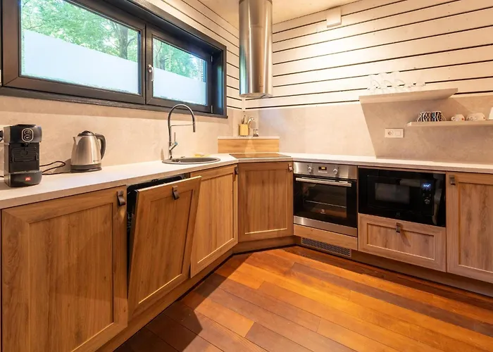 Forest Escape Dom wakacyjny *